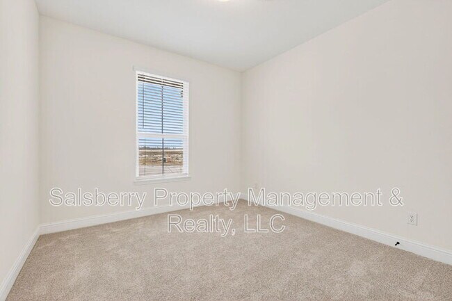 Building Photo - 125 Gallegos Dr