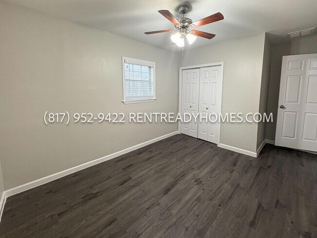 Building Photo - 18102 Twin Creek Dr