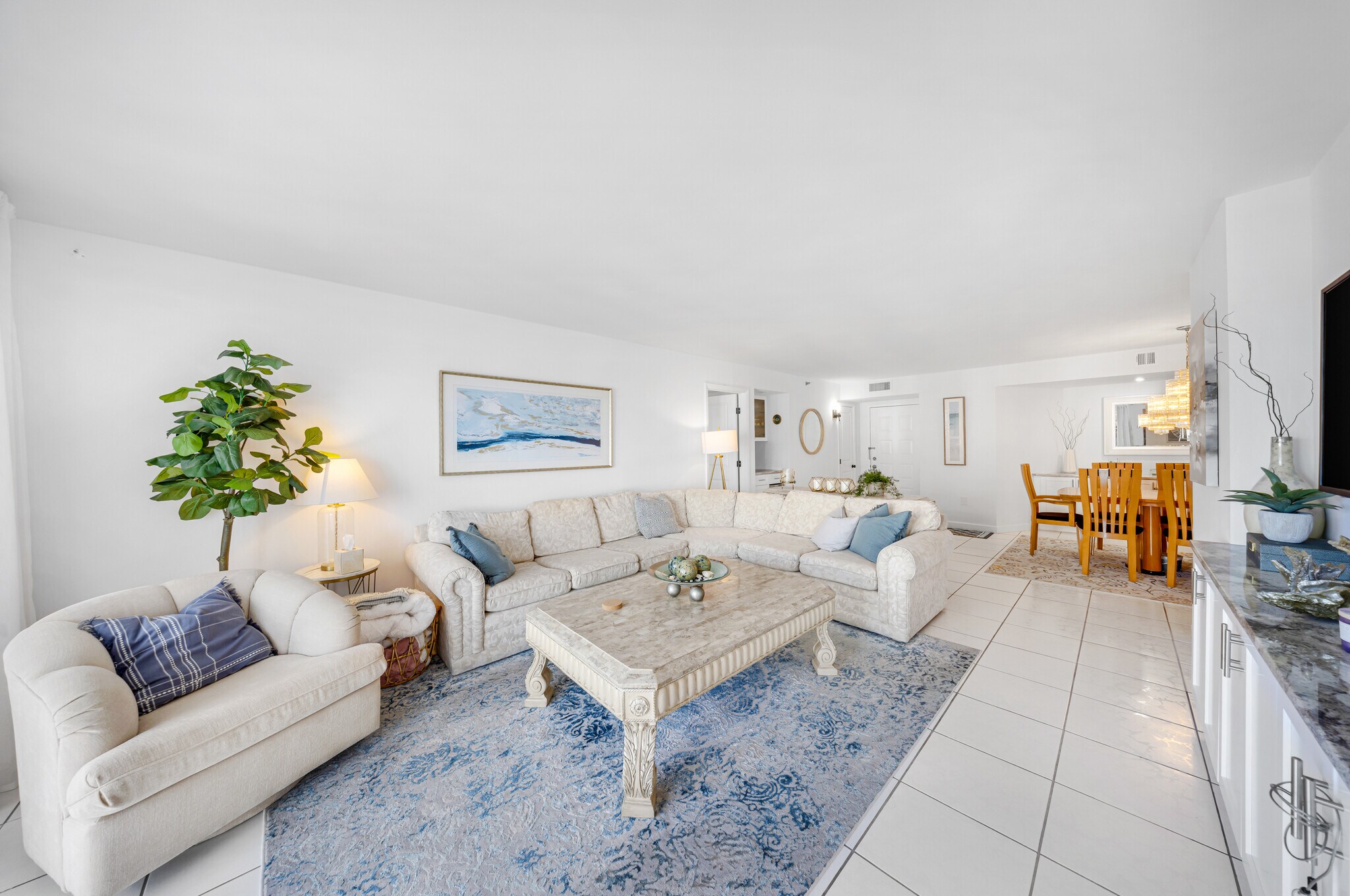 Building Photo - 1201 S Ocean Dr