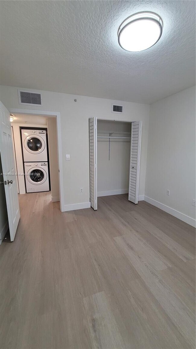 Building Photo - 22731 SW 88th Pl