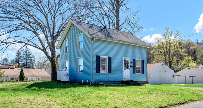 Building Photo - 10 Cemetery Ave