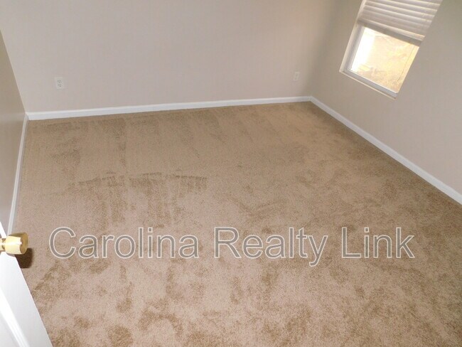 Building Photo - 3131 Decapolis Dr