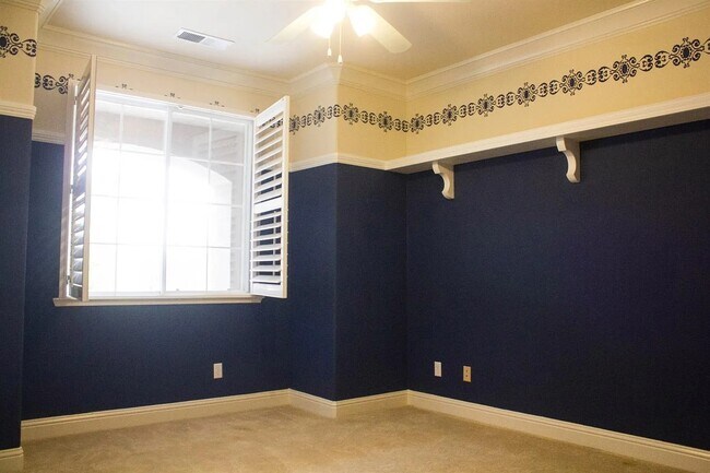 Building Photo - 2537 Deauville Cir