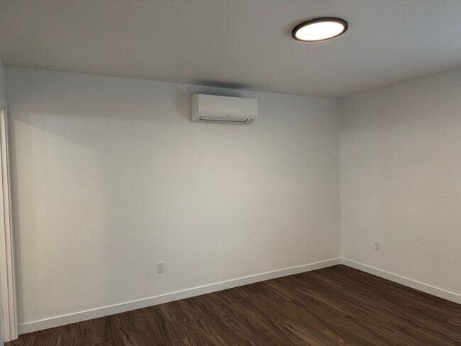 Building Photo - Brand new 3 bedroom 3 full bath townhouse in Thurston! MOVE IN SPECIAL!