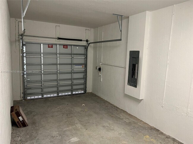 Building Photo - 2364 NW 130th St