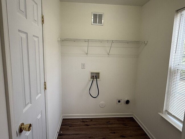 Building Photo - 4411 Canipe Dr