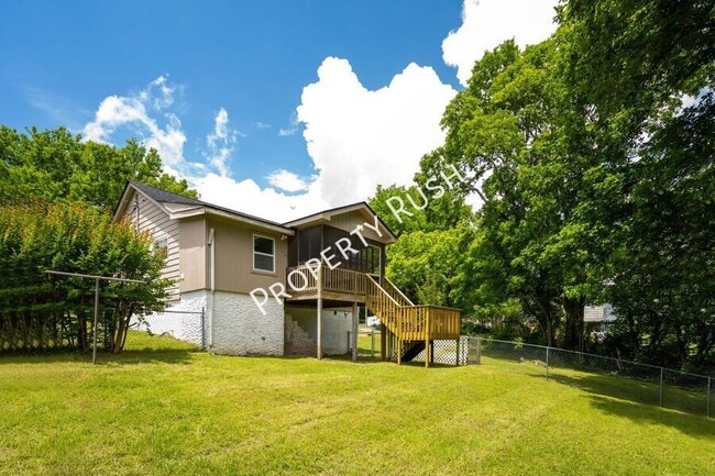 Building Photo - 45 Circle Dr