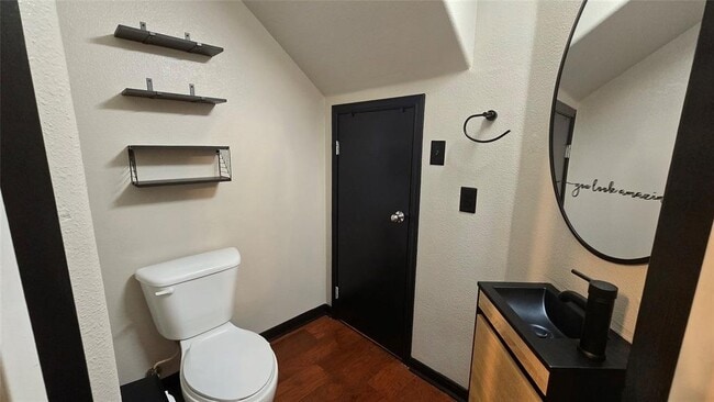 Building Photo - 3300 Forest Creek Dr