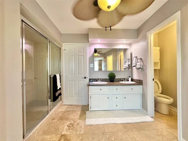 Building Photo - 2514 Nantucket Dr