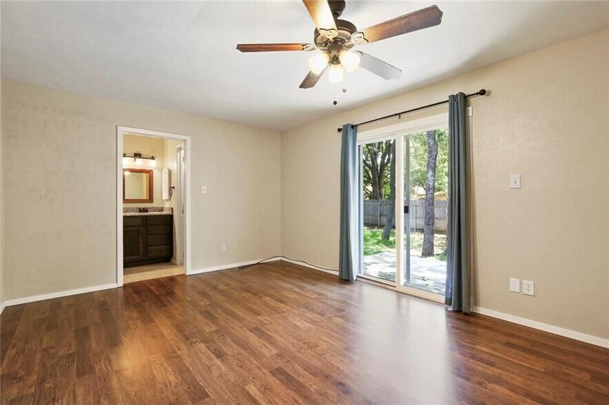 Building Photo - 3800 Hackberry Lane