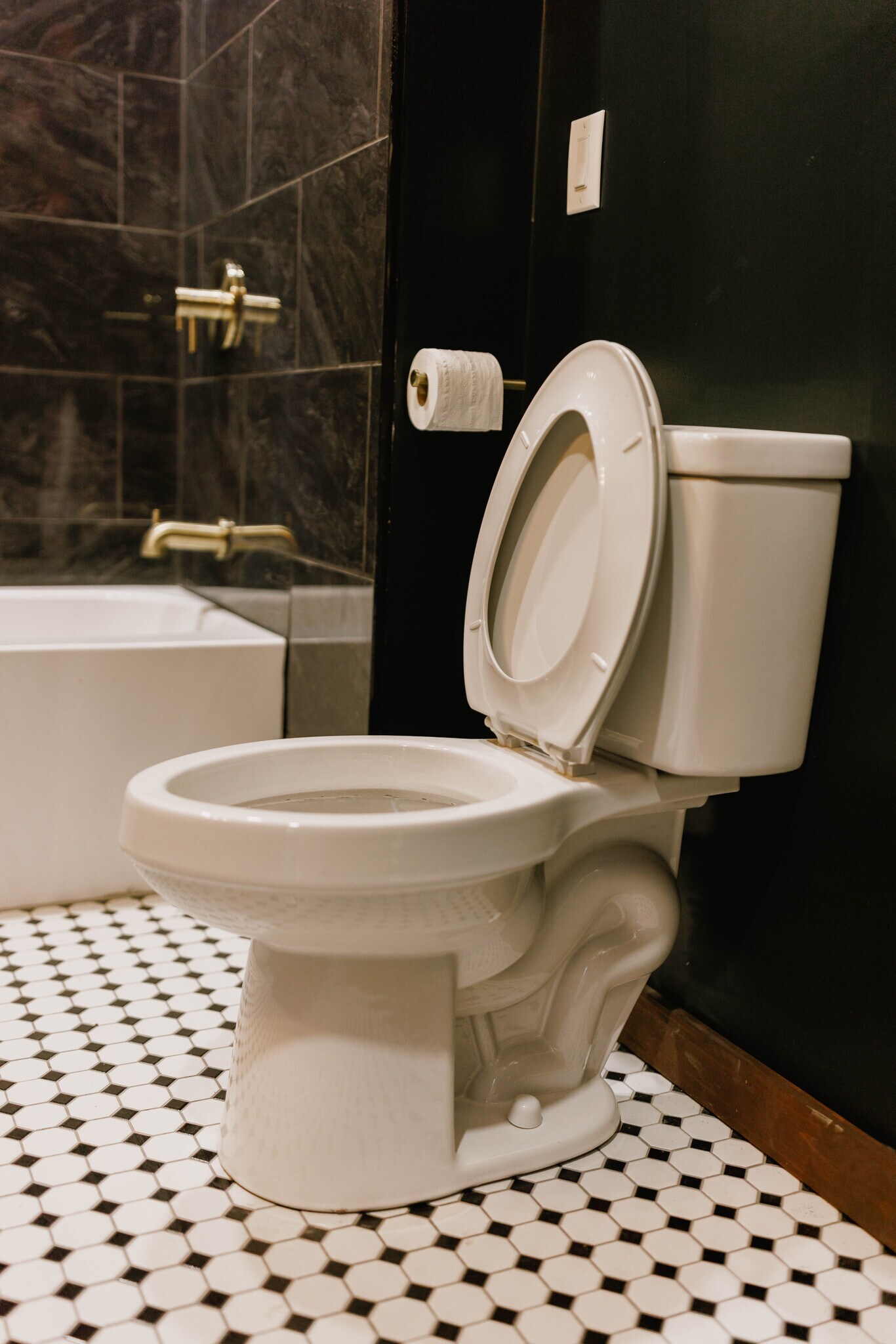 Building Photo - 503 Church St