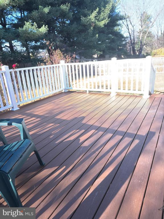 Building Photo - 7532 Buena Vista Terrace