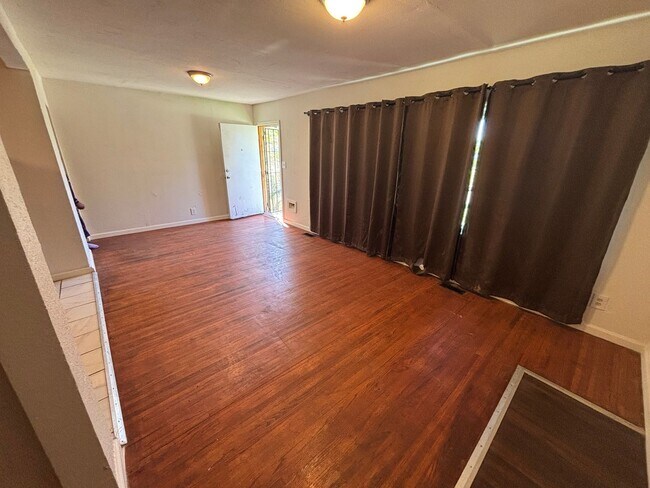 Building Photo - Tulsa Single Family Home for Rent 3 beds 2 bath