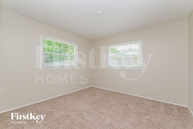 Building Photo - 5111 96th Terrace N