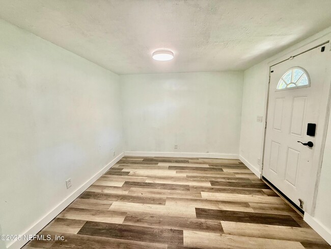 Building Photo - 7841 Eaton Ave