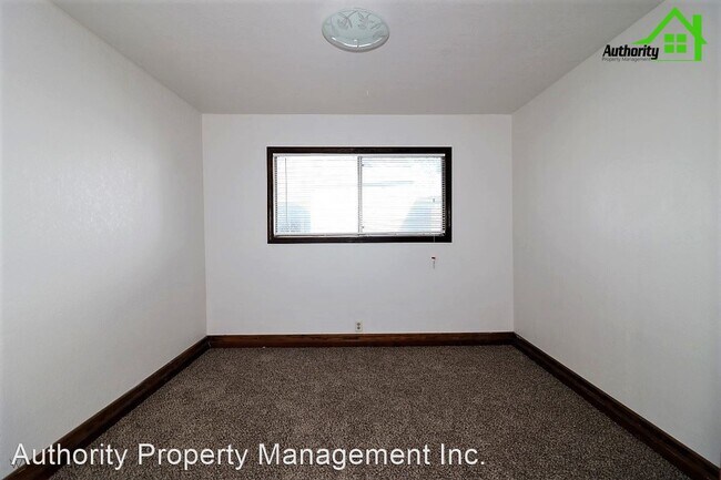 Building Photo - 3 br, 2 bath House - 3194 Veda Street