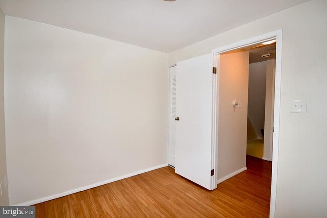 Building Photo - 1730 Heather Ln
