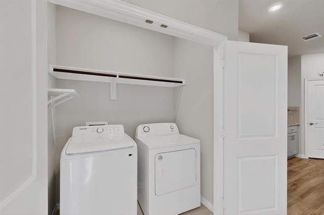 Building Photo - 2927 Brittlebush Dr