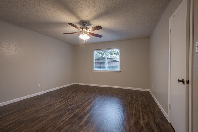 Building Photo - Charming 3-Bedroom, 2-Bath Home in Anderson Mill – Prime Northwest Austin Location!