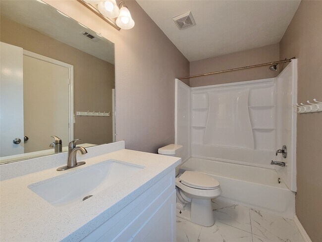 Building Photo - 18335 Westlock St