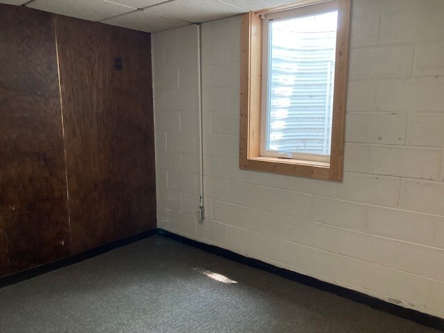 Building Photo - 1707 University Dr