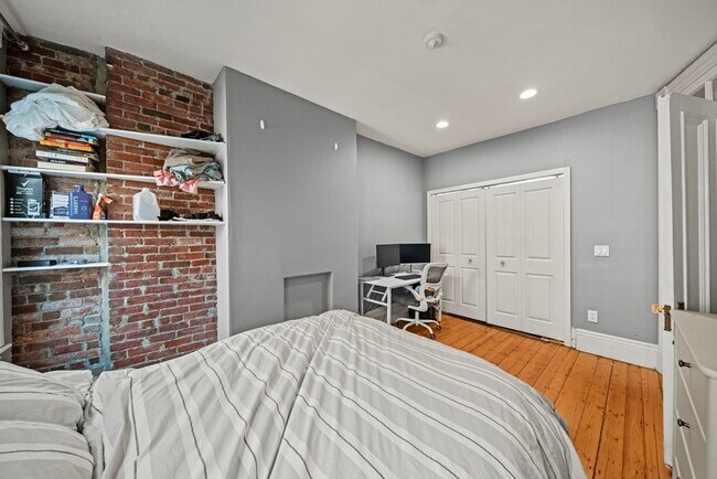 Building Photo - 19 Cortes St