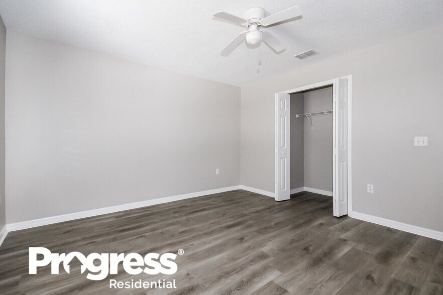 Building Photo - 10436 River Bream Dr