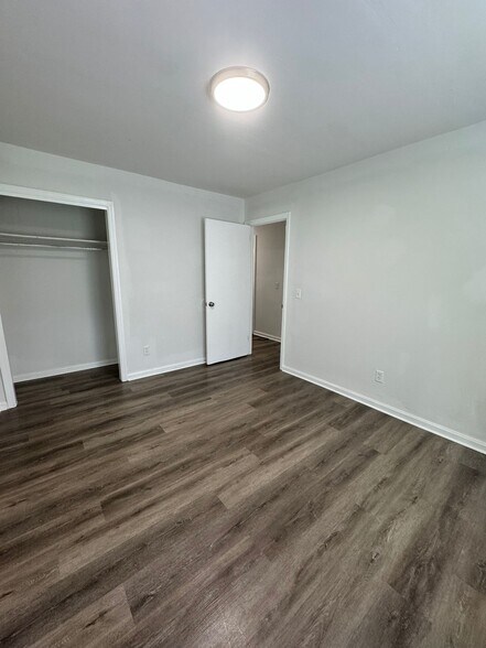 Bedroom two - 416 West Lakeside avenue