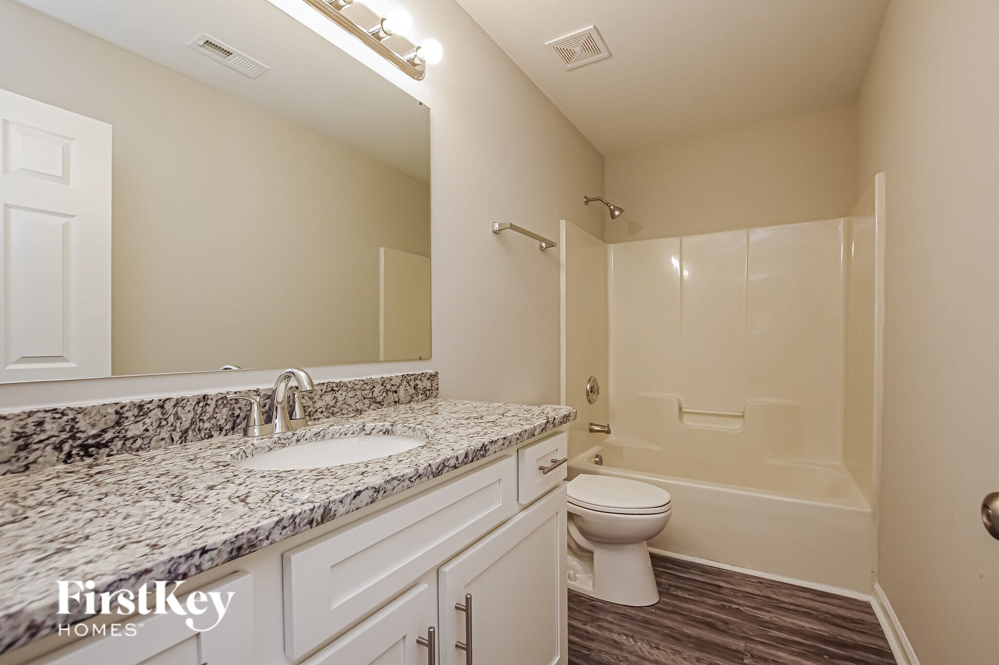 Building Photo - 2301 Jacobs Ct