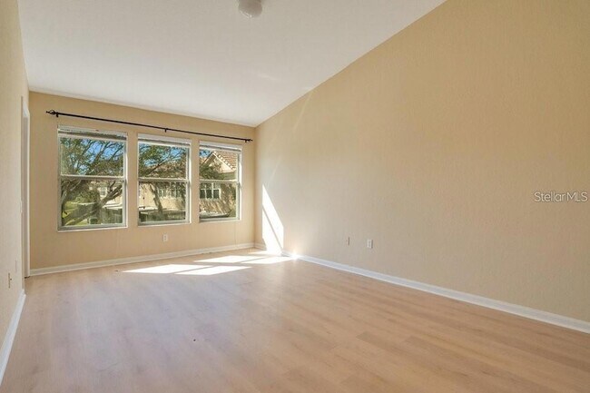 Building Photo - 3393 Shallot Dr