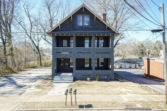 Building Photo - 165 Horner St