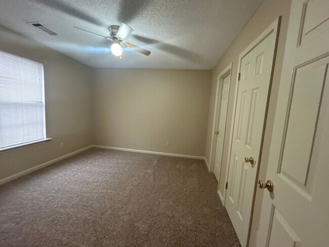 Building Photo - 8352 Keeli Cove