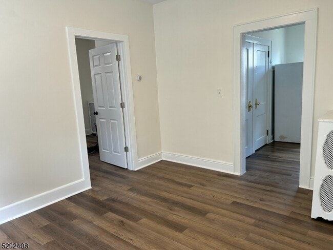 Building Photo - 136 Carlton Ave