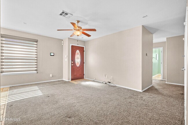 Building Photo - 2404 Escape Point St