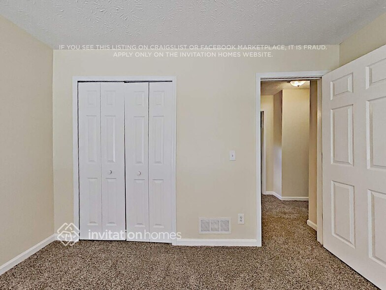 Building Photo - 275 Promenade Way SW