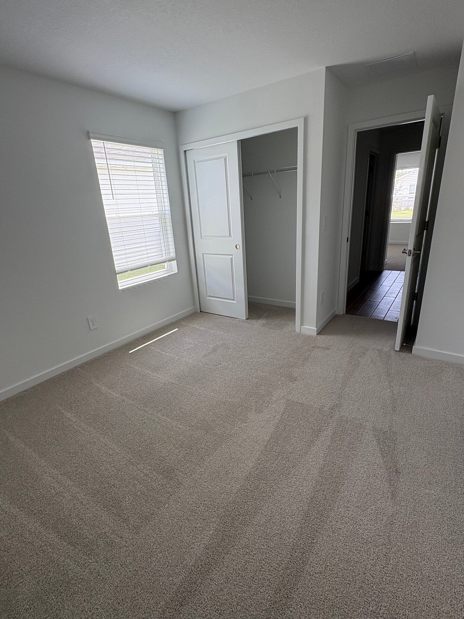 Building Photo - 74 Ararat Dr