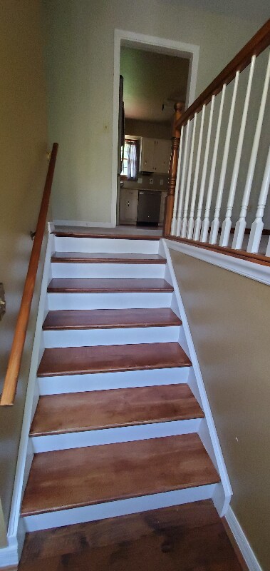 Building Photo - 3026 Round Hill Ct