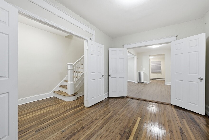 Building Photo - 711 Harvard St NW