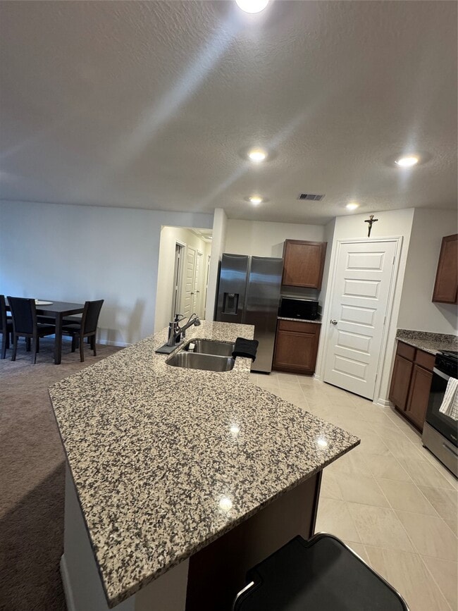 Building Photo - 4912 Vida Vis Dr