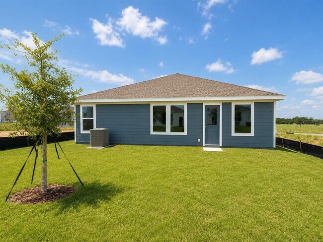 Building Photo - 3171 Totem Rd