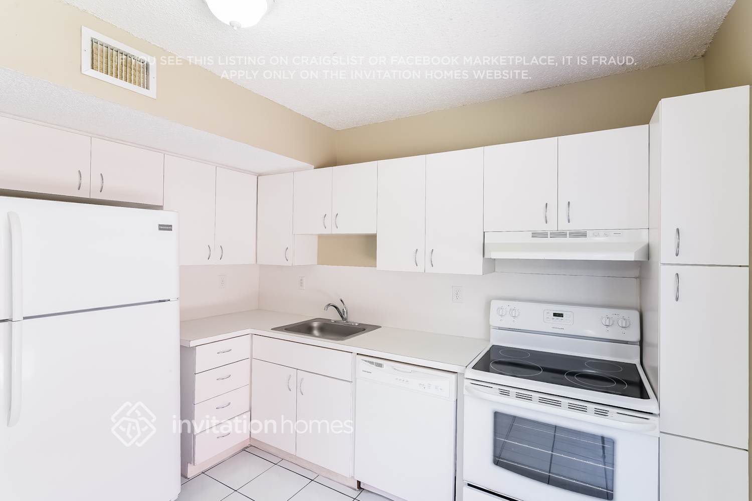 Building Photo - 7211 W 24th Ave