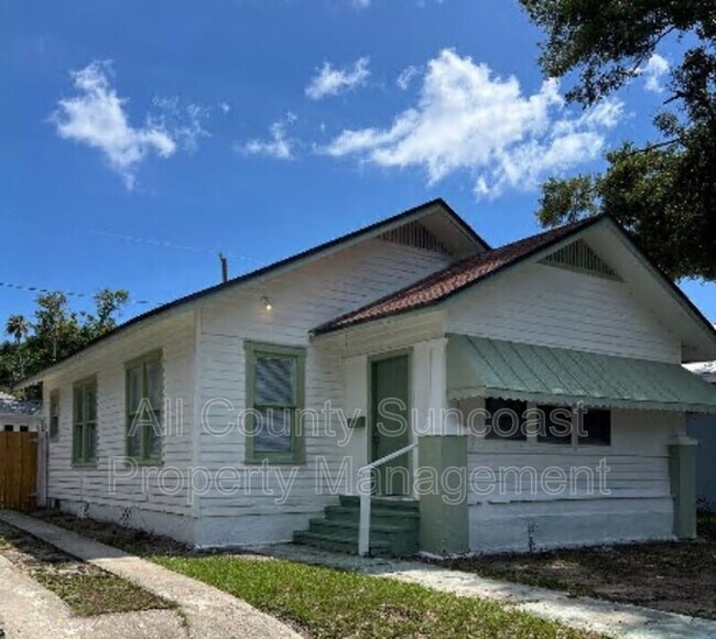 Primary Photo - 1042 8th Ave S
