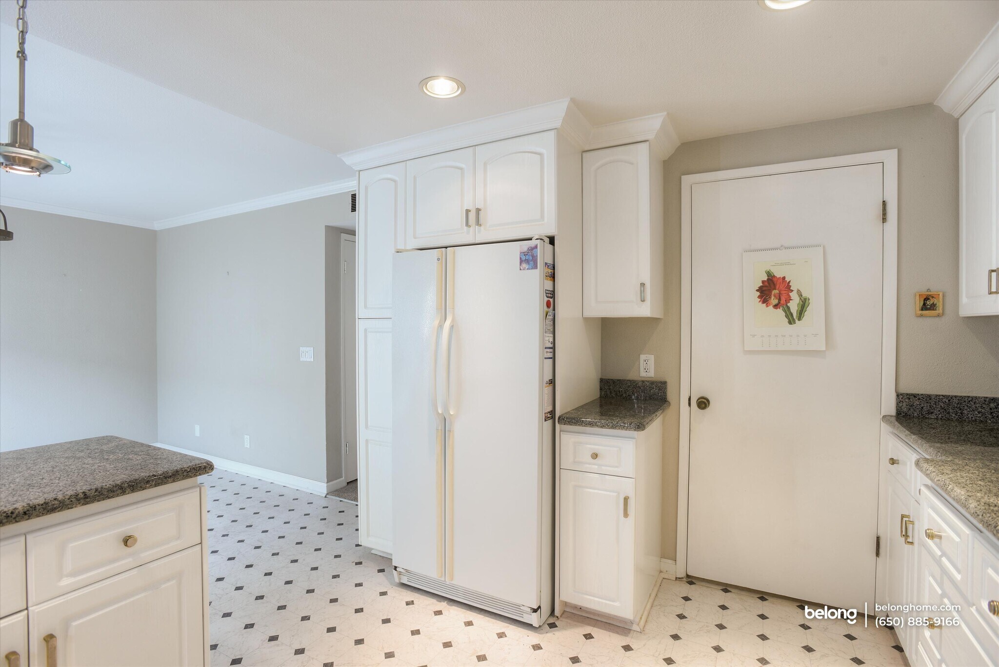 Building Photo - 768 Comet Dr