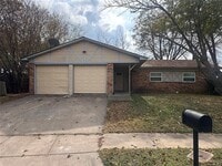 Building Photo - 2812 Eddie Pl