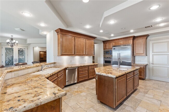 Building Photo - 9103 Alta Dr