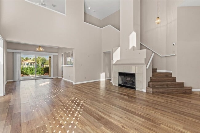 Building Photo - Fabulous Home!