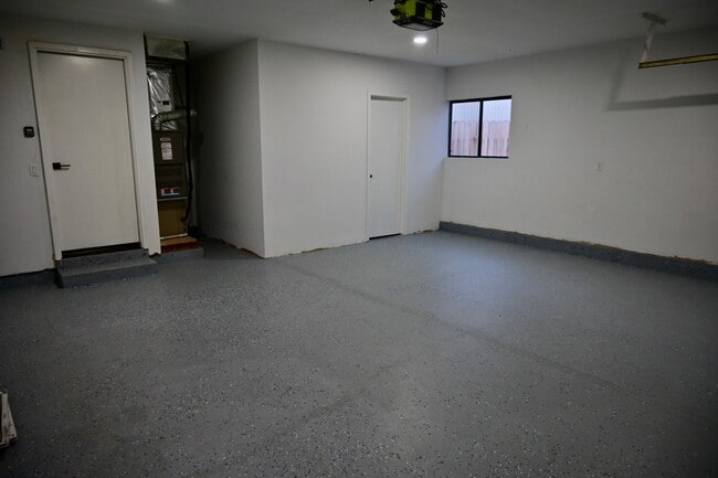 Building Photo - 4400 S Carbine Ave