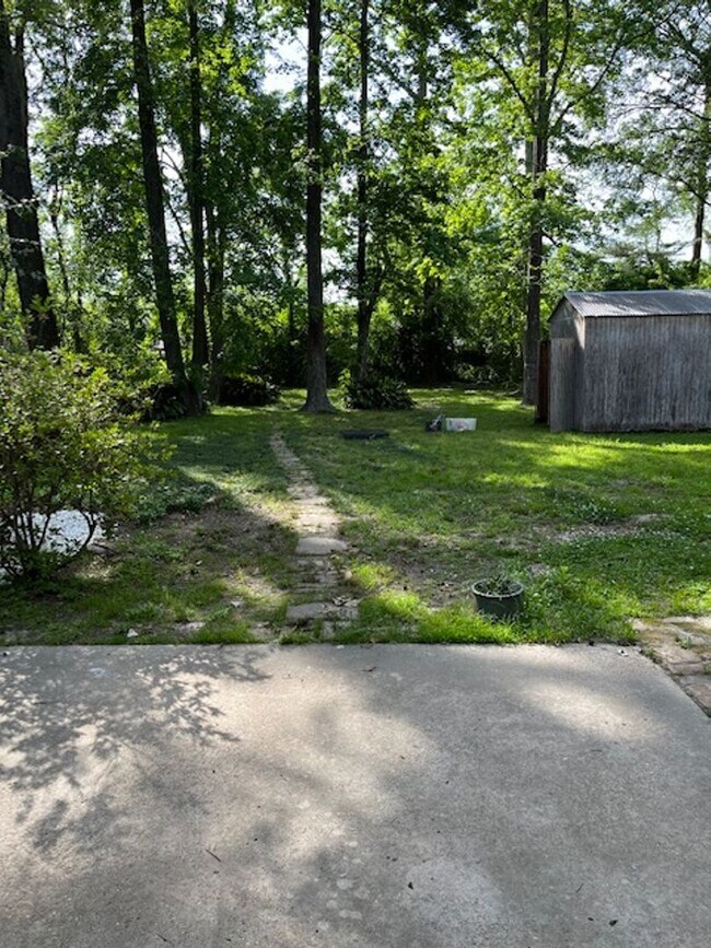 Building Photo - 539 Baird Dr