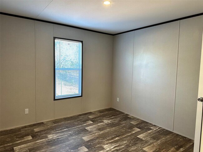 Building Photo - 199 Harmony Wood Ln