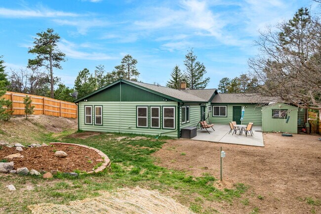 Building Photo - 15632 S Ray Dr